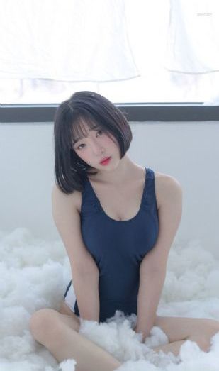 跪着闻女同学的脚vk-高清免费超清在线观看